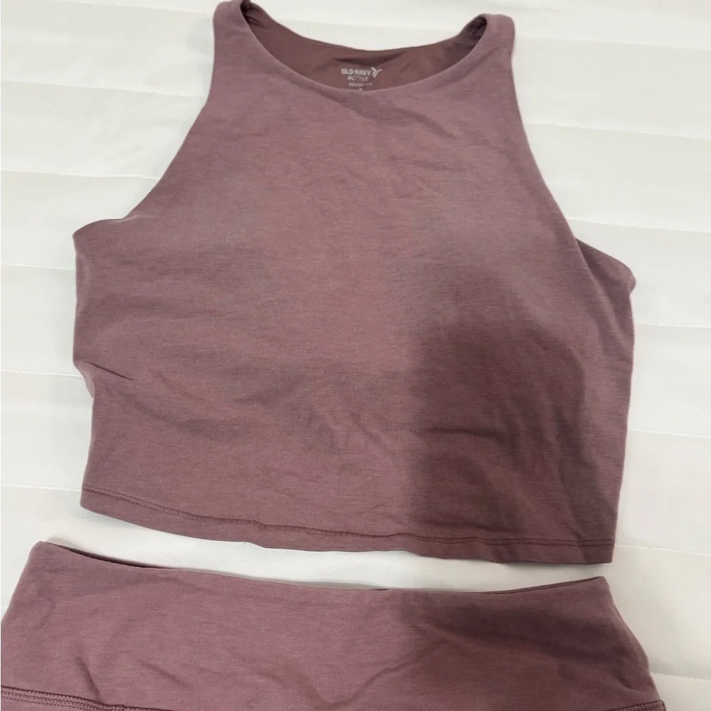 Old navy Active Mauve Set - Picture 4 of 5